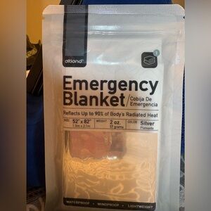 10 Count Emergency‎ Blankets 52”x82” Survival Camping Car Bookbag First Aid NEW
